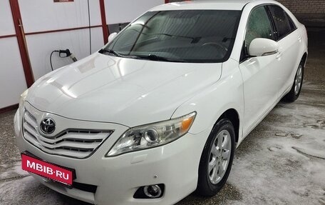 Toyota Camry, 2010 год, 980 000 рублей, 1 фотография