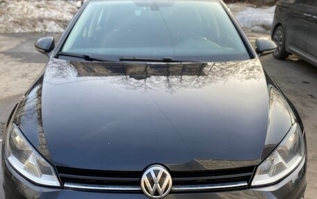 Volkswagen Golf VII, 2013 год, 900 000 рублей, 1 фотография