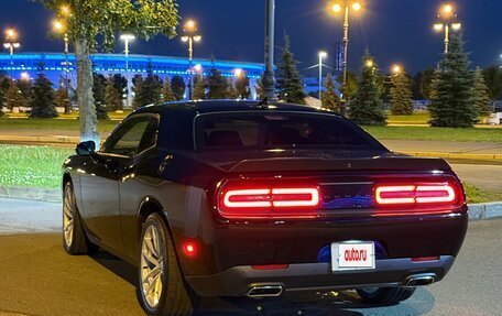 Dodge Challenger III рестайлинг 2, 2020 год, 3 999 999 рублей, 11 фотография
