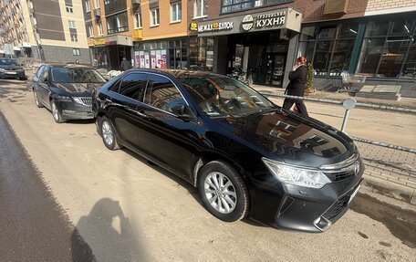 Toyota Camry, 2017 год, 2 300 000 рублей, 1 фотография