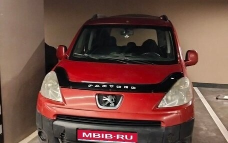 Peugeot Partner II рестайлинг 2, 2009 год, 305 000 рублей, 1 фотография