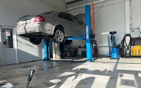 Mercedes-Benz E-Класс, 2002 год, 649 999 рублей, 8 фотография