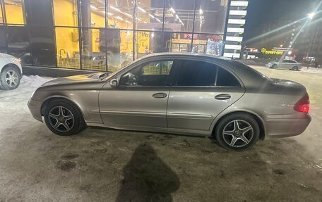 Mercedes-Benz E-Класс, 2002 год, 649 999 рублей, 12 фотография