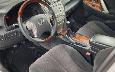 Toyota Camry, 2010 год, 980 000 рублей, 7 фотография