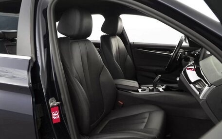 BMW 5 серия, 2019 год, 2 200 000 рублей, 10 фотография