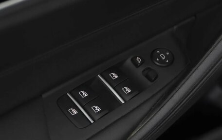 BMW 5 серия, 2019 год, 2 200 000 рублей, 20 фотография