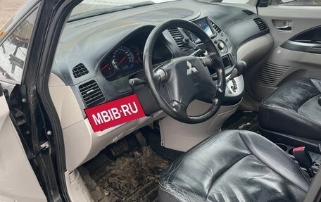 Mitsubishi Grandis, 2006 год, 800 000 рублей, 9 фотография