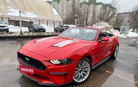 Ford Mustang VI рестайлинг, 2018 год, 3 650 000 рублей, 2 фотография