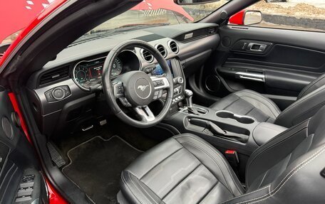 Ford Mustang VI рестайлинг, 2018 год, 3 650 000 рублей, 23 фотография