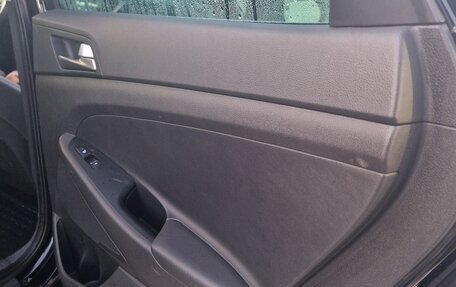 Hyundai Tucson III, 2018 год, 2 200 000 рублей, 10 фотография