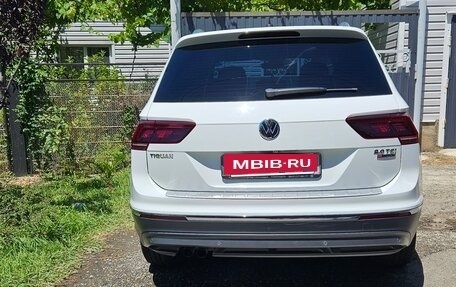 Volkswagen Tiguan II, 2017 год, 2 100 000 рублей, 10 фотография