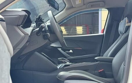 Peugeot 2008 II, 2023 год, 1 540 007 рублей, 9 фотография