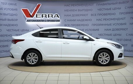 Hyundai Solaris II рестайлинг, 2017 год, 1 330 000 рублей, 4 фотография