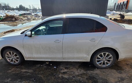 Volkswagen Jetta VI, 2012 год, 1 200 000 рублей, 2 фотография