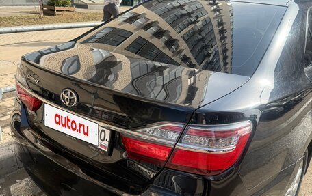 Toyota Camry, 2017 год, 2 300 000 рублей, 6 фотография