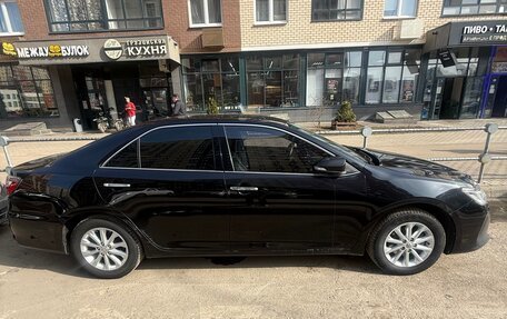 Toyota Camry, 2017 год, 2 300 000 рублей, 2 фотография