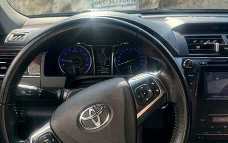 Toyota Camry, 2017 год, 2 300 000 рублей, 8 фотография