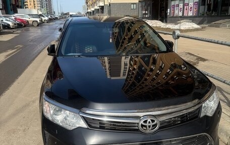 Toyota Camry, 2017 год, 2 300 000 рублей, 5 фотография