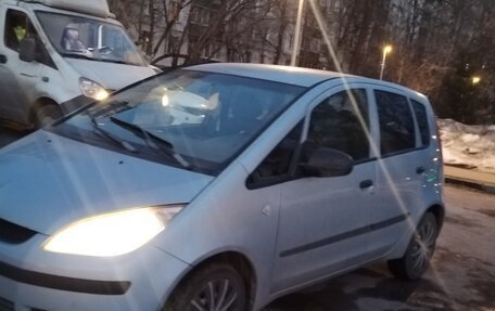 Mitsubishi Colt VI рестайлинг, 2005 год, 400 000 рублей, 2 фотография