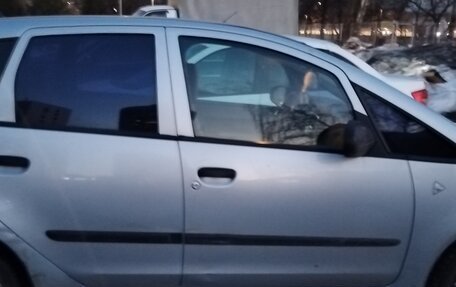 Mitsubishi Colt VI рестайлинг, 2005 год, 400 000 рублей, 9 фотография