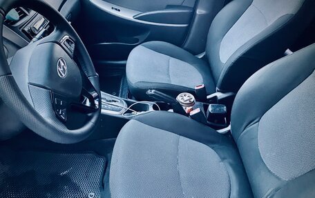 Hyundai Solaris II рестайлинг, 2014 год, 899 999 рублей, 6 фотография