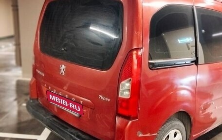 Peugeot Partner II рестайлинг 2, 2009 год, 305 000 рублей, 4 фотография