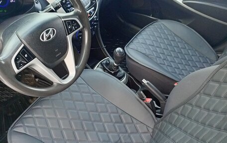 Hyundai Solaris II рестайлинг, 2013 год, 720 000 рублей, 6 фотография