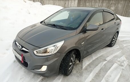 Hyundai Solaris II рестайлинг, 2013 год, 720 000 рублей, 5 фотография
