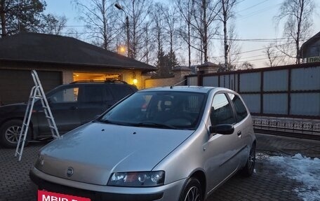 Fiat Punto III Punto Evo рестайлинг, 2002 год, 450 000 рублей, 2 фотография