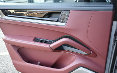 Porsche Cayenne III, 2026 год, 26 500 000 рублей, 27 фотография