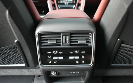 Porsche Cayenne III, 2026 год, 26 500 000 рублей, 29 фотография