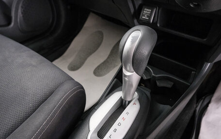 Honda Insight II рестайлинг, 2012 год, 869 000 рублей, 17 фотография