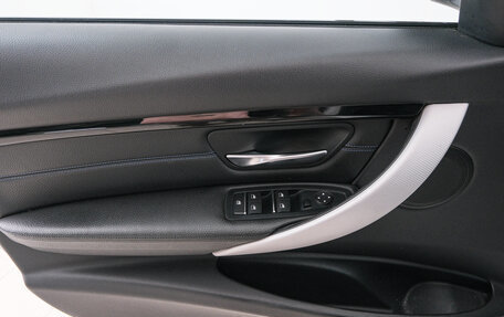 BMW 3 серия, 2018 год, 3 099 000 рублей, 21 фотография