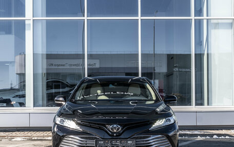 Toyota Camry, 2018 год, 2 800 000 рублей, 3 фотография
