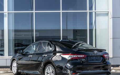 Toyota Camry, 2018 год, 2 800 000 рублей, 2 фотография