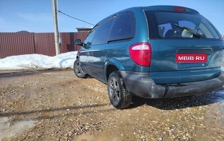 Chrysler Voyager IV, 2001 год, 460 000 рублей, 2 фотография