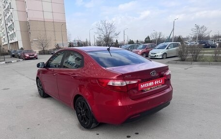 KIA Rio III рестайлинг, 2011 год, 860 000 рублей, 2 фотография