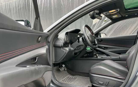 Hyundai Elantra, 2023 год, 1 500 000 рублей, 12 фотография