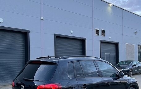 Volkswagen Tiguan I, 2016 год, 1 850 000 рублей, 1 фотография