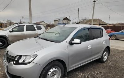 Renault Sandero II рестайлинг, 2016 год, 440 000 рублей, 1 фотография