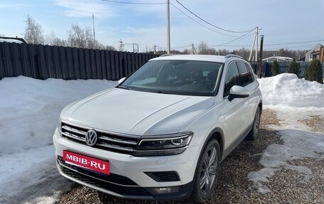 Volkswagen Tiguan II, 2017 год, 2 490 000 рублей, 1 фотография
