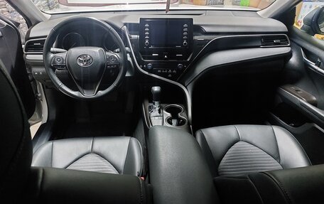 Toyota Camry, 2022 год, 3 650 000 рублей, 12 фотография