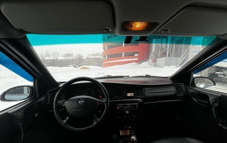 Opel Vectra B рестайлинг, 1997 год, 180 000 рублей, 4 фотография