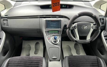 Toyota Prius, 2011 год, 1 229 000 рублей, 17 фотография
