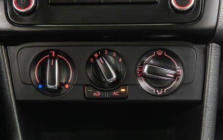 Volkswagen Polo VI (EU Market), 2011 год, 678 000 рублей, 20 фотография