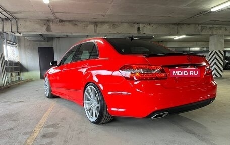 Mercedes-Benz E-Класс, 2011 год, 2 250 000 рублей, 2 фотография