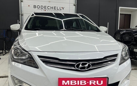 Hyundai Solaris II рестайлинг, 2015 год, 1 150 000 рублей, 2 фотография