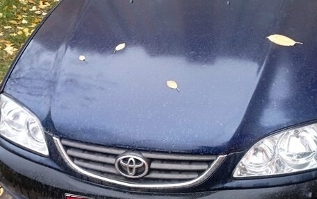 Toyota Avensis III рестайлинг, 2001 год, 335 000 рублей, 3 фотография