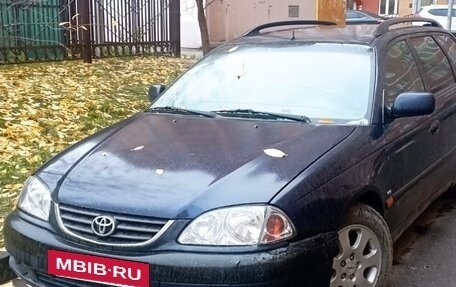 Toyota Avensis III рестайлинг, 2001 год, 335 000 рублей, 11 фотография