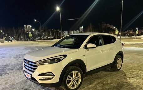 Hyundai Tucson III, 2015 год, 1 420 000 рублей, 2 фотография